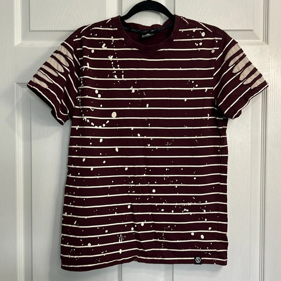 Switch Remarkable T-Shirt Burgundy Mens Size Small - Picture 1 of 6
